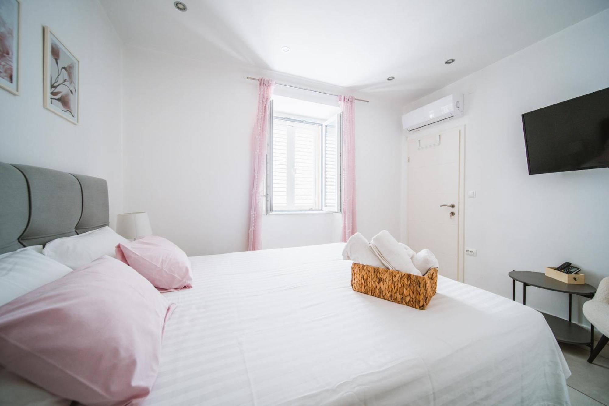 Korkyra Harbour Rooms Корчула Екстер'єр фото